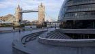 ارتفاع وفيات كورونا في بريطانيا إلى 422