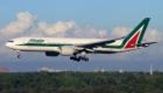 روما تعتزم الاستحواذ على "أليطاليا" لتطلقها بأسطول أصغر