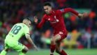 أرنولد يغازل برشلونة بـ"قيم ليفربول"