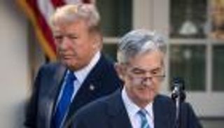 ترامب يشيد برئيس المركزي الأمريكي للمرة الأولى.. كورونا يوحد الخصوم