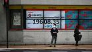 آمال مشتريات المركزي الياباني تقفز بـ"نيكي" أكثر من 7%