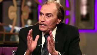 الفنان القدير عزت العلايلي 