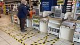 كورونا يوجه ضربة غير مسبوقة لاقتصاد بريطانيا