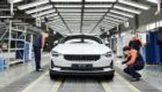 فولفو تتحدى كورونا.. بدأ تصنيع "بولستر 2" في الصين