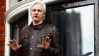 هل ينقذ كورونا مؤسس ويكيليكس من السجن؟