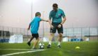 مانشستر سيتي ينقذ الناشئين من كورونا بـ"الفيديو"