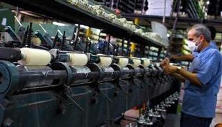 مخاوف من انتشار كورونا بين العمال الإيرانيين