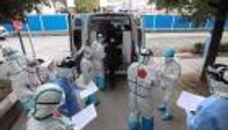 21 ألفا من الطواقم الطبية الصينية يغادرون "هوبي" مع تراجع كورونا