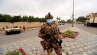 الجيش العراقي يوجه بإغلاق أي منطقة يظهر بها كورونا