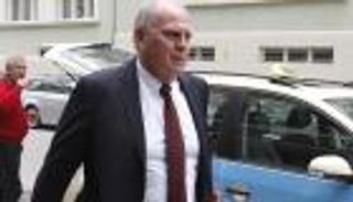 بايرن ميونيخ يشير لاستفادة وحيدة من كورونا