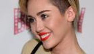 مايلي سايرس تتحدث عن فوائد فيروس كورونا