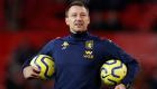 كورونا يُحول جون تيري لعامل "ديليفري"