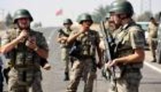 إجازات لآلاف الجنود في تركيا خشية كورونا