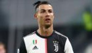 رونالدو يطرد 3 نجوم من جنة يوفنتوس