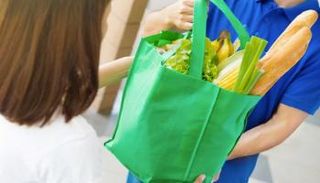 انتشار فيروس كورونا أنعش الطلب على الديليفري