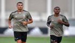 عكس برشلونة.. نجوم يوفنتوس يتفهمون تقليص الرواتب