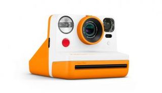 الكاميرا الفورية الجديدة من بولارويد 