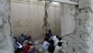 رغم تفشي كورونا.. 30% من تلاميذ إيران محرمون من التعليم عن بعد