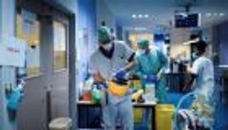 دراسة: الكلام بصوت عال ينقل عدوى كورونا