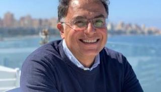 الروائي المصري أشرف العشماوي