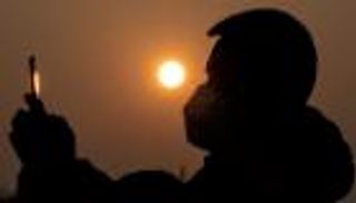 خبراء يكشفون حقيقة قتل ضوء الشمس لكورونا