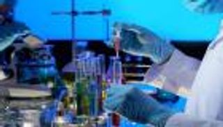 الإمارات تؤسس مختبرا حديثا بقدرات تشخيص فائقة لمكافحة كورونا