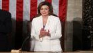 بيلوسي تدعو لزيادة المساعدات للأمريكيين لمواجهة كورونا