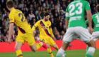 ميسي يوجه رسائل لـ15 موهبة كروية صاعدة