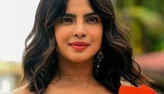 النجمة الهندية بيريانكا تشوبرا