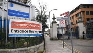 دوناتس مجانية أطباء مستشفى كينجز كوليدج لعملهم ضد كورونا - ميرور