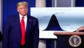 الرئيس الأمريكي: دخلنا مرحلة حرجة في مواجهة فيروس كورونا