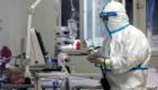 ظهور أعراض جديدة لكورونا.. اضطرابات عصبية وعقلية