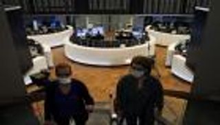 أسهم أوروبا تتراجع بفعل معاناة الشركات جراء كورونا