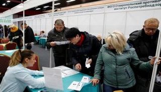 كورونا يعصف بالوظائف الأمريكية