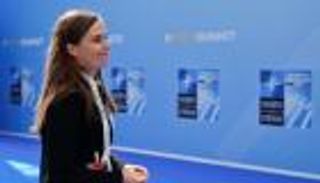 كورونا يدفع أيسلندا لتمديد الحظر على التجمعات