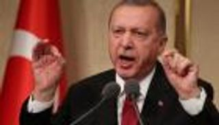 إجراءات احترازية جديدة في تركيا لاحتواء كورونا تشمل الشباب