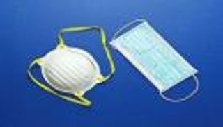 الخطر كورونا والدرع "كمامة".. العالم يختبئ من الفيروس