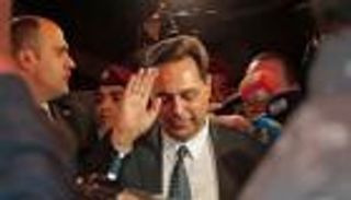 الخلافات تهدد حكومة دياب وحزب الله أكبر الخاسرين