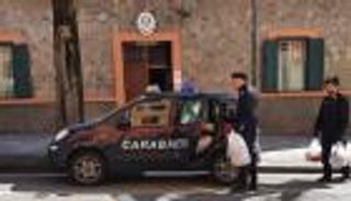 مأساة كورونا في إيطاليا.. فتاة تتصل بالشرطة: أنا جائعة