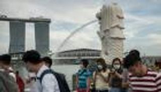 سنغافورة تفرض حجرا صحيا على آلاف العمال الأجانب 