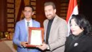 "الضمير العالمي" تمنح الفنان نضال الشافعي الدكتوراه