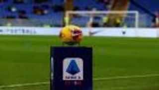 أزمة رواتب اللاعبين تطرق أبواب الدوري الإيطالي