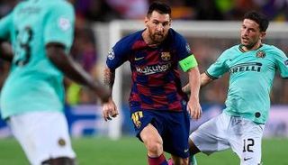 ميسي ضد إنتر ميلان