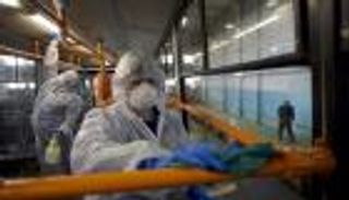 العمال في زمن كورونا.. تحت الحجر أو خارج الخدمة