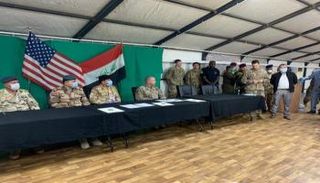 جانب من مراسم تسليم قاعدة القيارة الجوية 