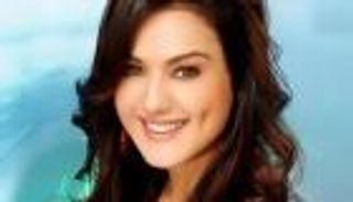 بريتي زينتا تنتقد مرددي شائعات انتقال كورونا من الحيوانات الأليفة