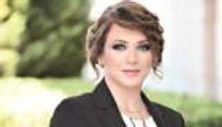 سولاف فواخرجي تكسر ملل كورونا بقناة على يوتيوب