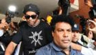 رونالدينيو في باراجواي.. من السجن إلى إقامة 5 نجوم