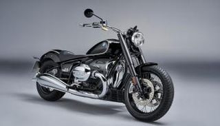 الدراجة النارية R 18 الجديدة