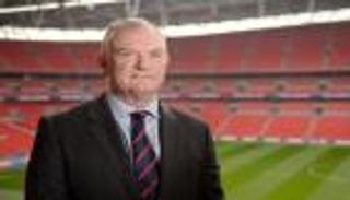 صرخة إنجليزية تصطدم بلامبالاة لاعبي البريمييرليج